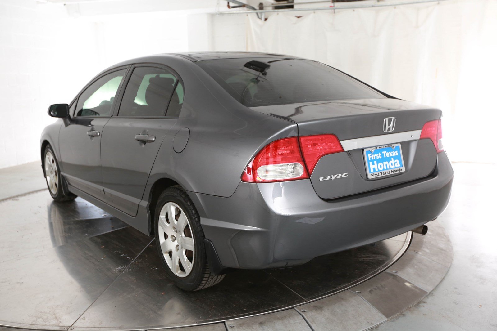 Pre Owned 2009 Honda Civic 4d Sedan Lx In Austin H94969a First